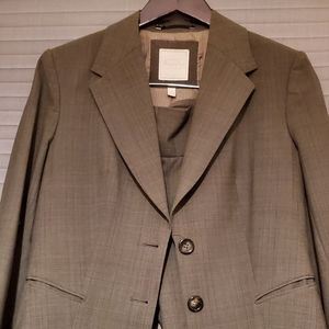 The Limited Travel Suit Sz. 10 Olive